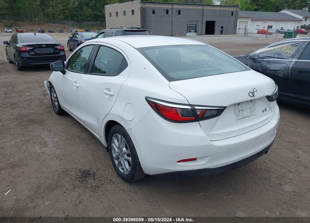 2018 TOYOTA YARIS IA VIN: 3MYDLBYV1JY324460