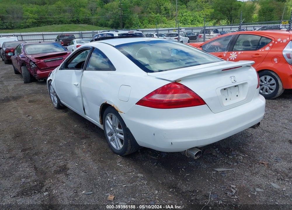 2005 HONDA ACCORD 3.0 EX VIN: 1HGCM81655A005085