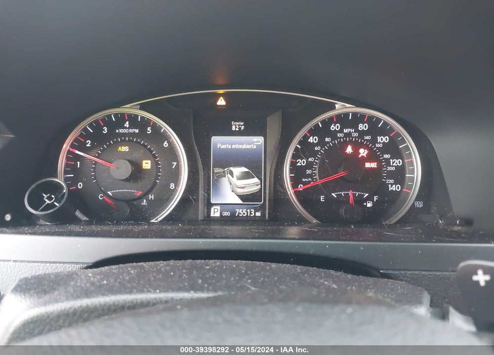 2016 TOYOTA CAMRY SE VIN: 4T1BF1FK2GU253552
