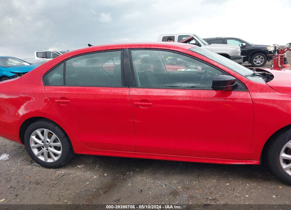 2015 VOLKSWAGEN JETTA 1.8T SE VIN: 3VWD17AJ5FM256992