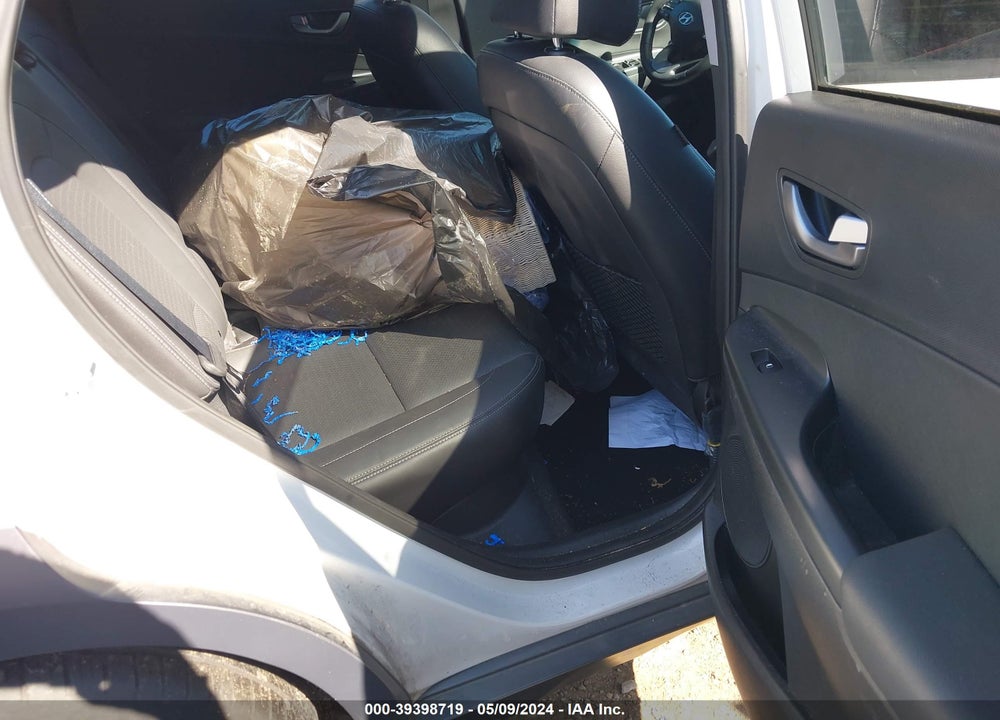 2018 HYUNDAI KONA VIN: KM8K5CA57JU091747