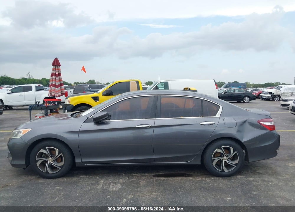 2017 HONDA ACCORD LX VIN: 1HGCR2F38HA211549