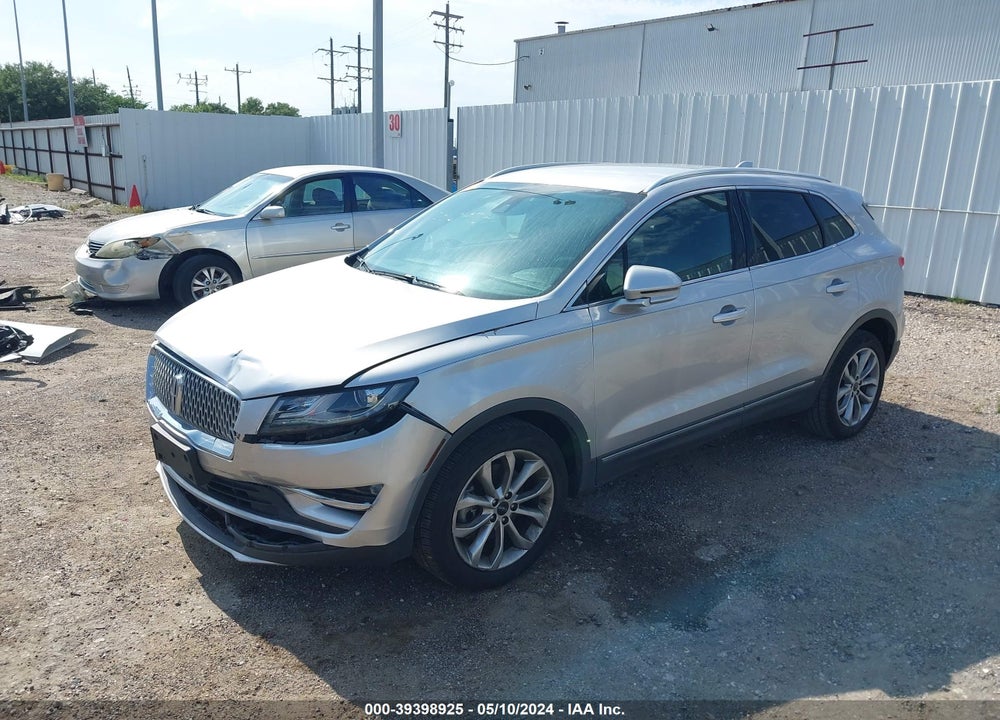 2019 LINCOLN MKC SELECT VIN: 5LMCJ2C95KUL00699