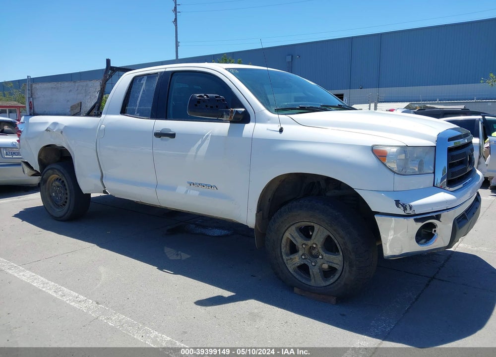 2011 TOYOTA TUNDRA GRADE 4.6L V8 VIN: 5TFUM5F11BX022280