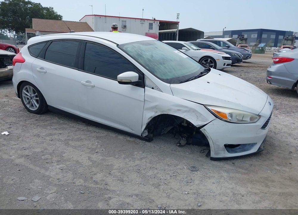 2017 FORD FOCUS SE VIN: 1FADP3K2XHL268485