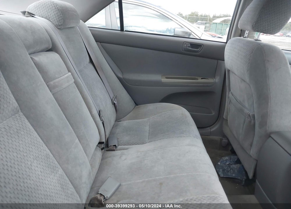2004 TOYOTA CAMRY LE VIN: 4T1BE32K34U827978