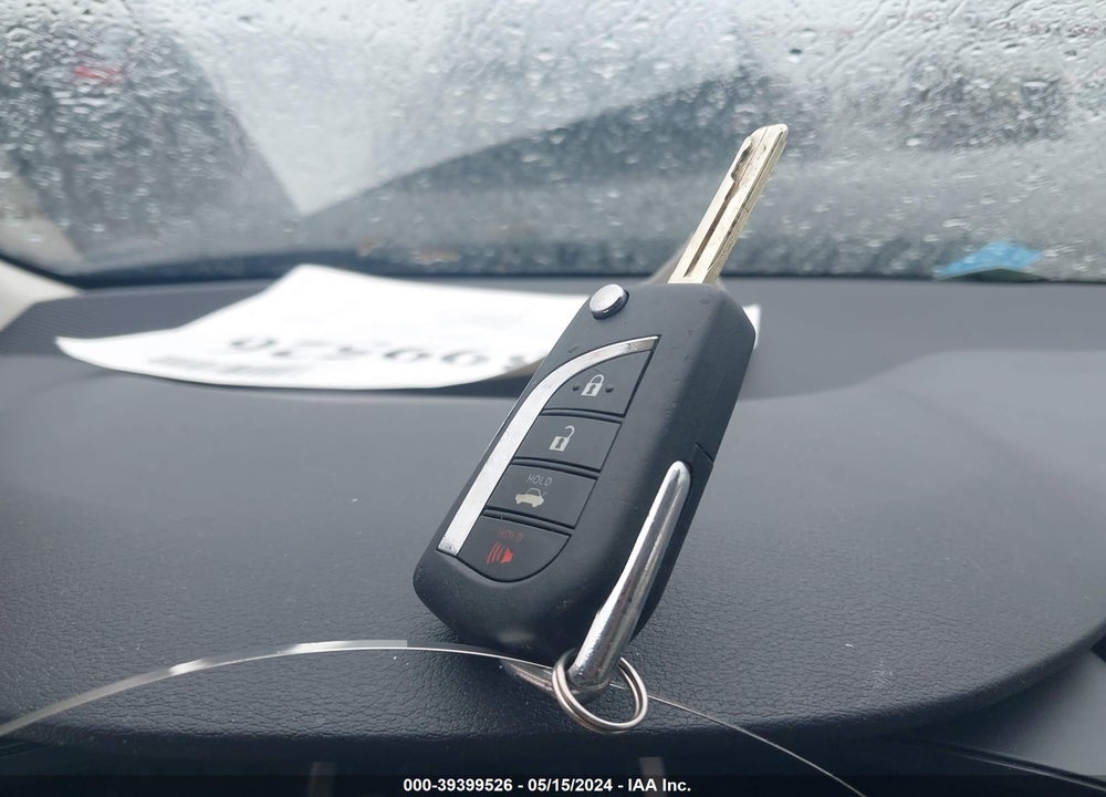 2020 TOYOTA COROLLA LE VIN: JTDEPRAE3LJ064905