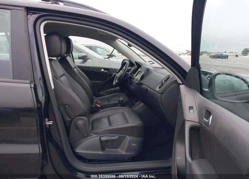 2016 VOLKSWAGEN TIGUAN S VIN: WVGBV7AX6GW567685