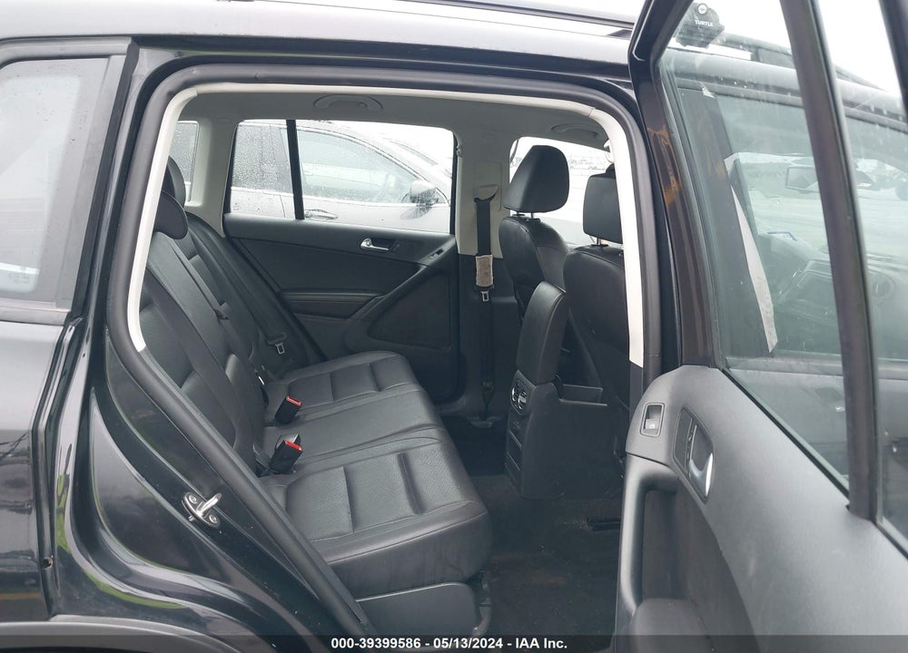 2016 VOLKSWAGEN TIGUAN S VIN: WVGBV7AX6GW567685