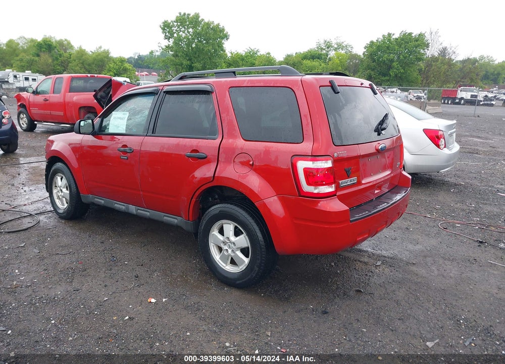 2010 FORD ESCAPE XLT VIN: 1FMCU9DG7AKA30871
