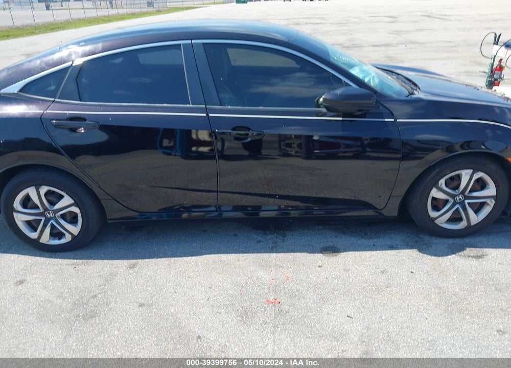 2018 HONDA CIVIC LX VIN: 19XFC2F50JE018829
