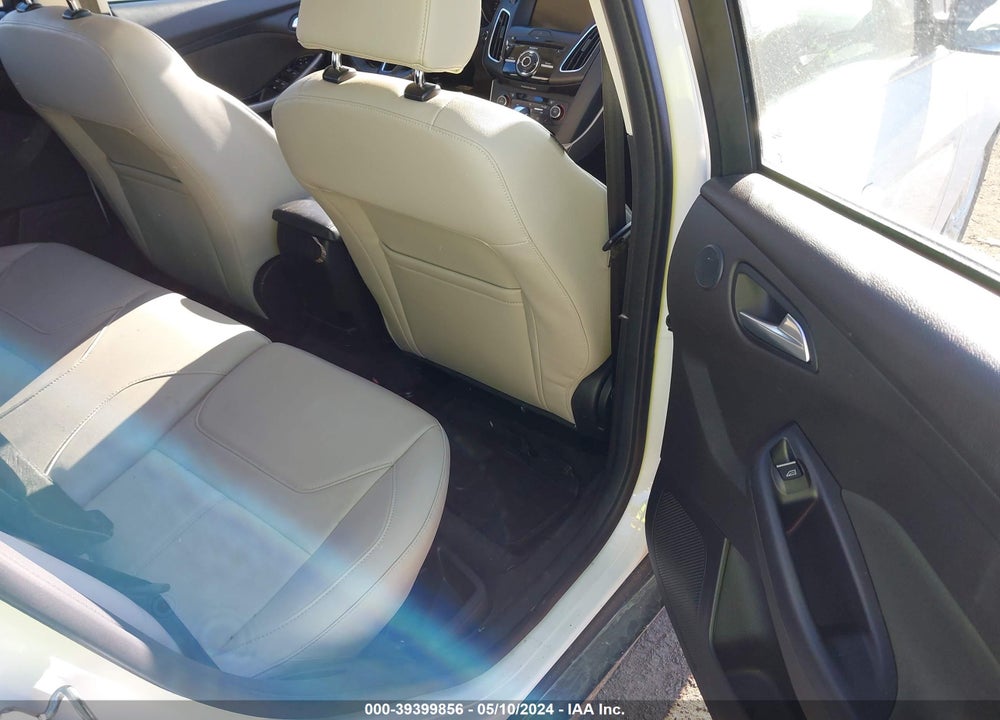 2016 FORD FOCUS TITANIUM VIN: 1FADP3N22GL307080