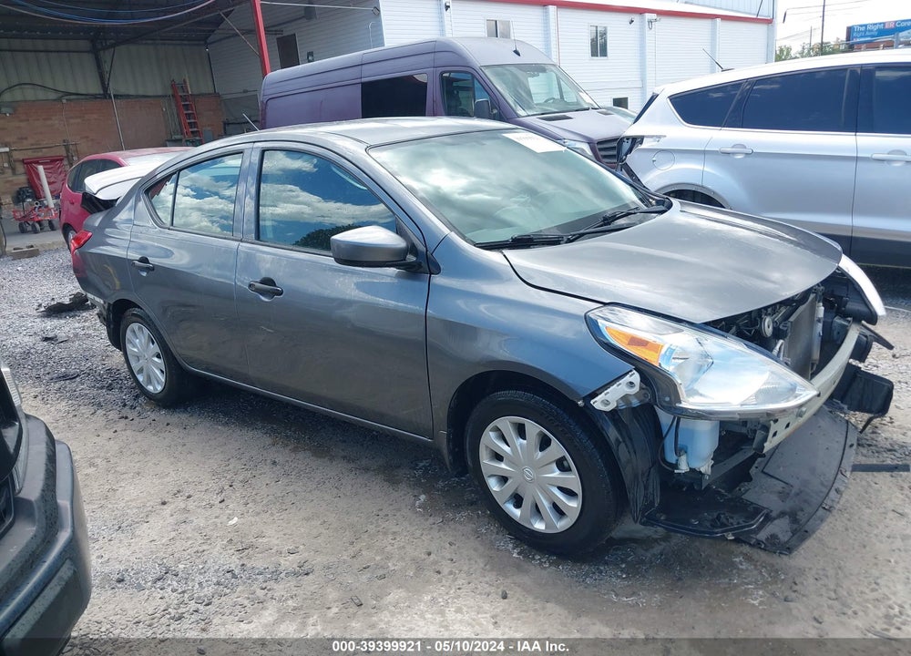 2018 NISSAN VERSA 1.6 S+ VIN: 3N1CN7AP3JL833575