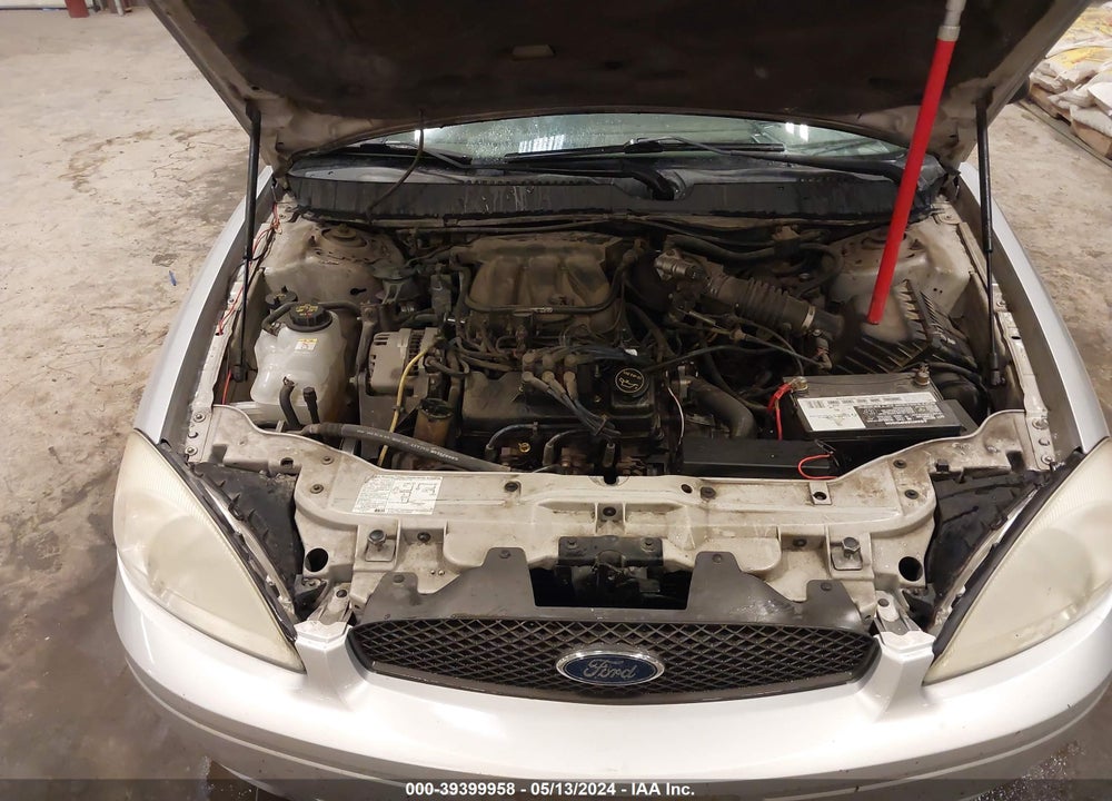 2004 FORD TAURUS SE VIN: 1FAFP53U14G192047