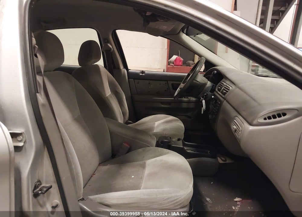 2004 FORD TAURUS SE VIN: 1FAFP53U14G192047
