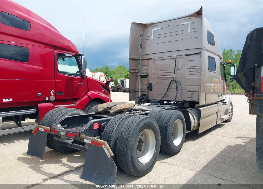 2015 VOLVO VN VNL VIN: 4V4NC9EH0FN181472