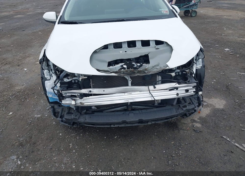 2020 TOYOTA COROLLA LE VIN: JTDEPRAE7LJ070478