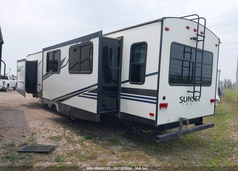 2019 KEYSTONE SUNSET TRAIL SUPER L VIN: 4YDT33026K5351215