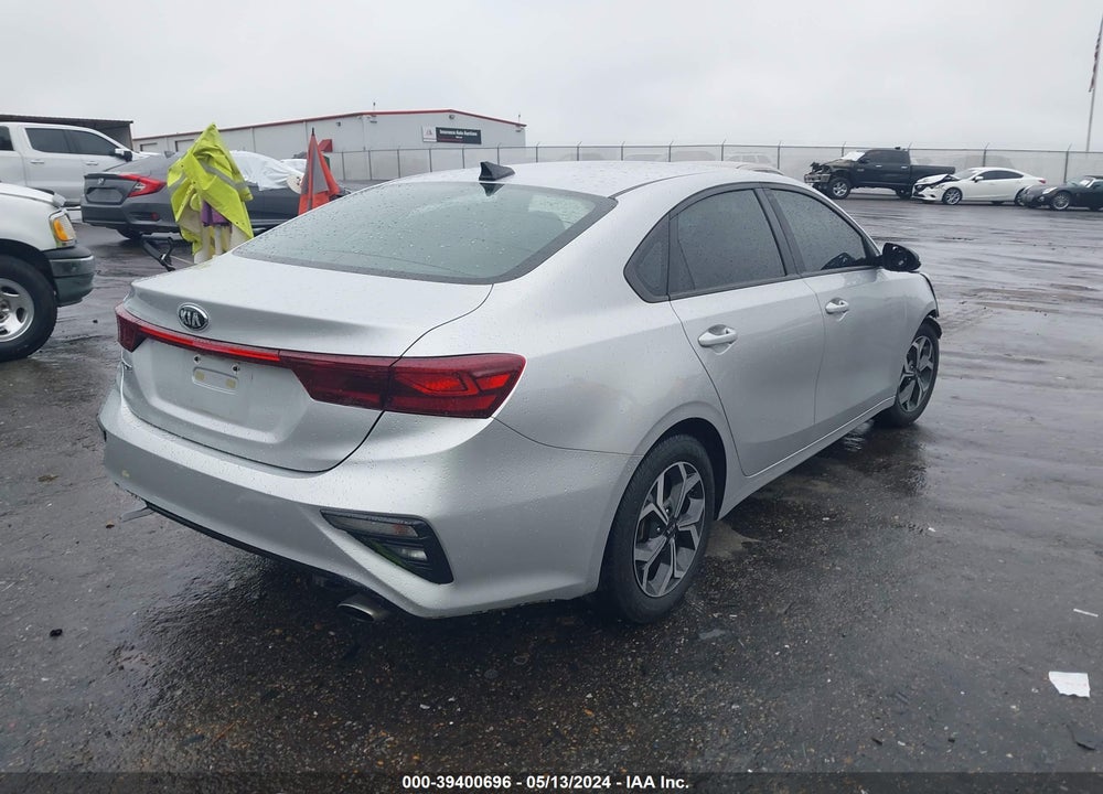 2019 KIA FORTE LXS VIN: 3KPF24AD2KE031886
