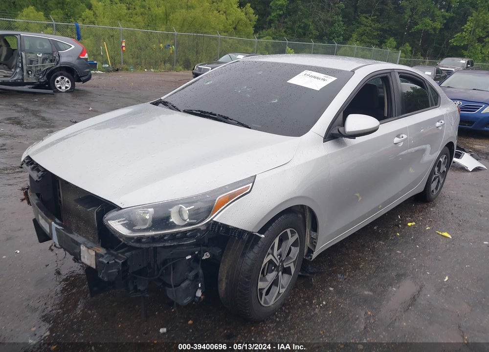 2019 KIA FORTE LXS VIN: 3KPF24AD2KE031886