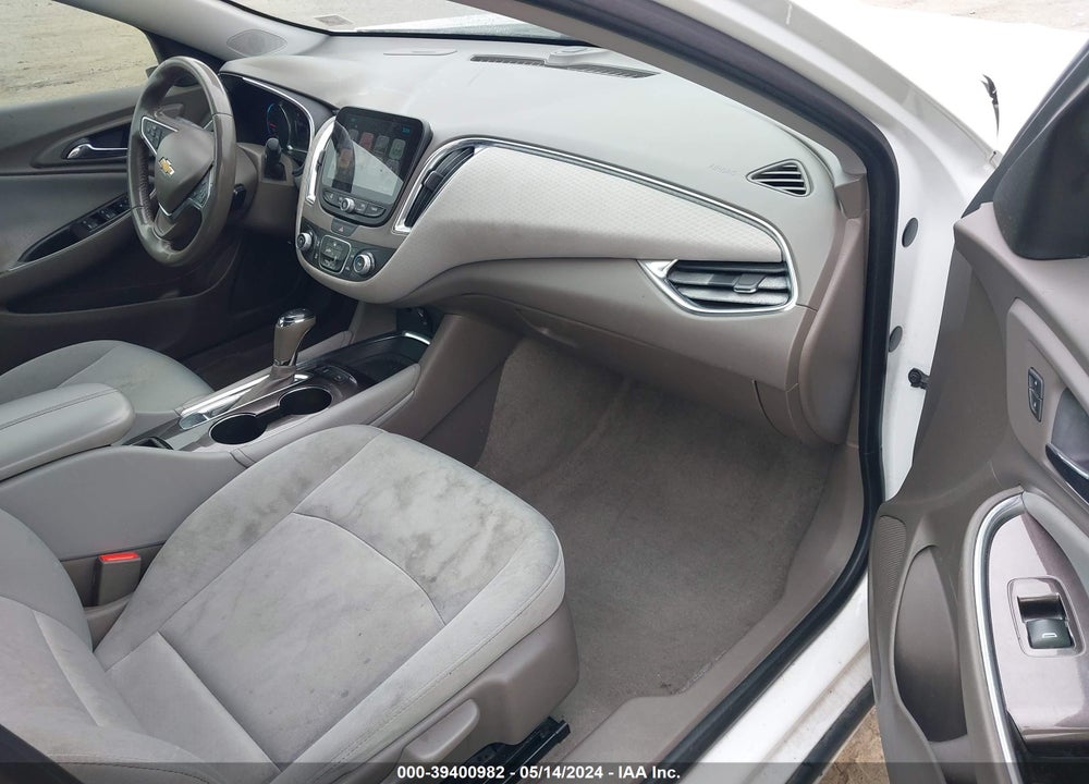 2018 CHEVROLET MALIBU LT VIN: 1G1ZD5ST5JF201724