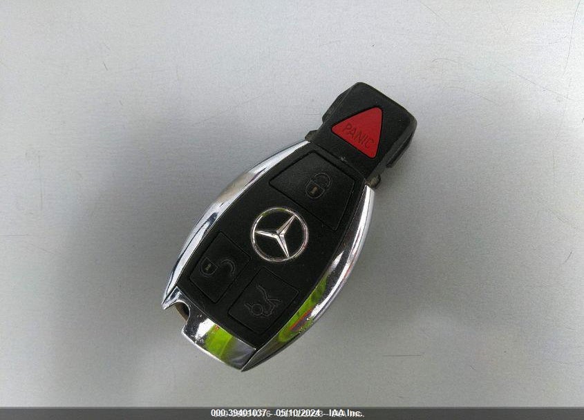 2010 MERCEDES-BENZ E 550 4MATIC VIN: WDDHF9AB7AA077942