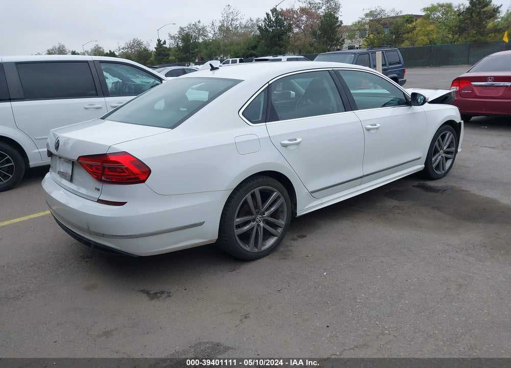 2016 VOLKSWAGEN PASSAT 1.8T R-LINE VIN: 1VWAT7A32GC045444