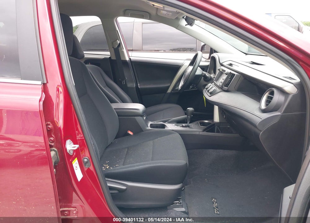 2018 TOYOTA RAV4 LE VIN: 2T3ZFREV9JW480292