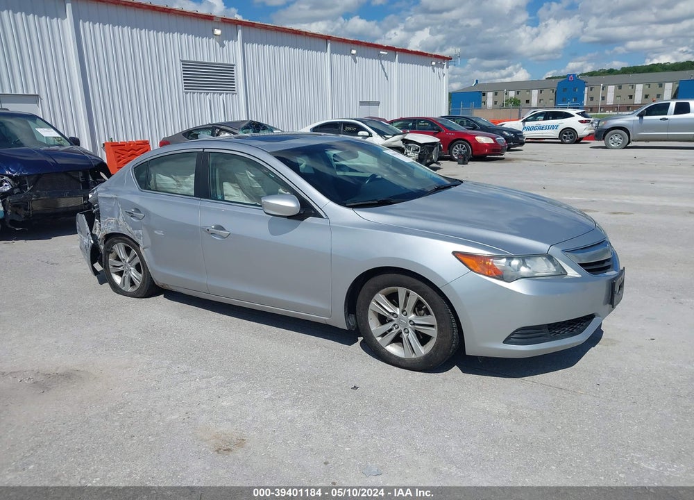 2013 ACURA ILX 2.0L VIN: 19VDE1F3XDE001737
