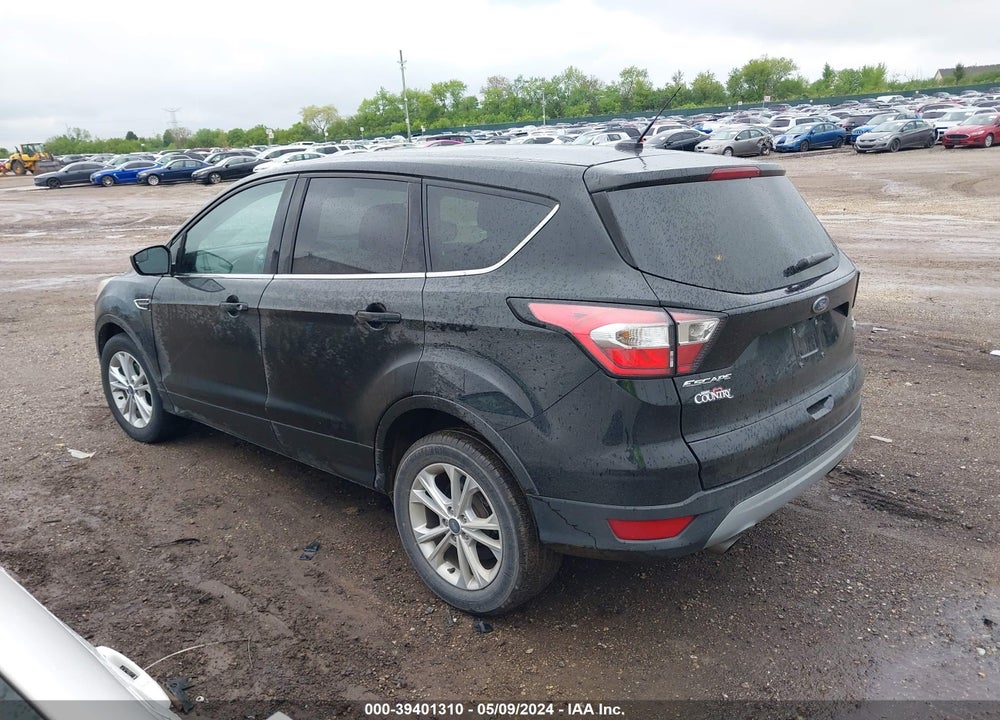 2017 FORD ESCAPE SE VIN: 1FMCU0GDXHUD27497