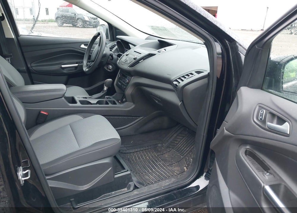 2017 FORD ESCAPE SE VIN: 1FMCU0GDXHUD27497