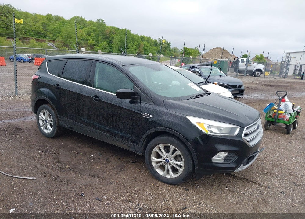 2017 FORD ESCAPE SE VIN: 1FMCU0GDXHUD27497