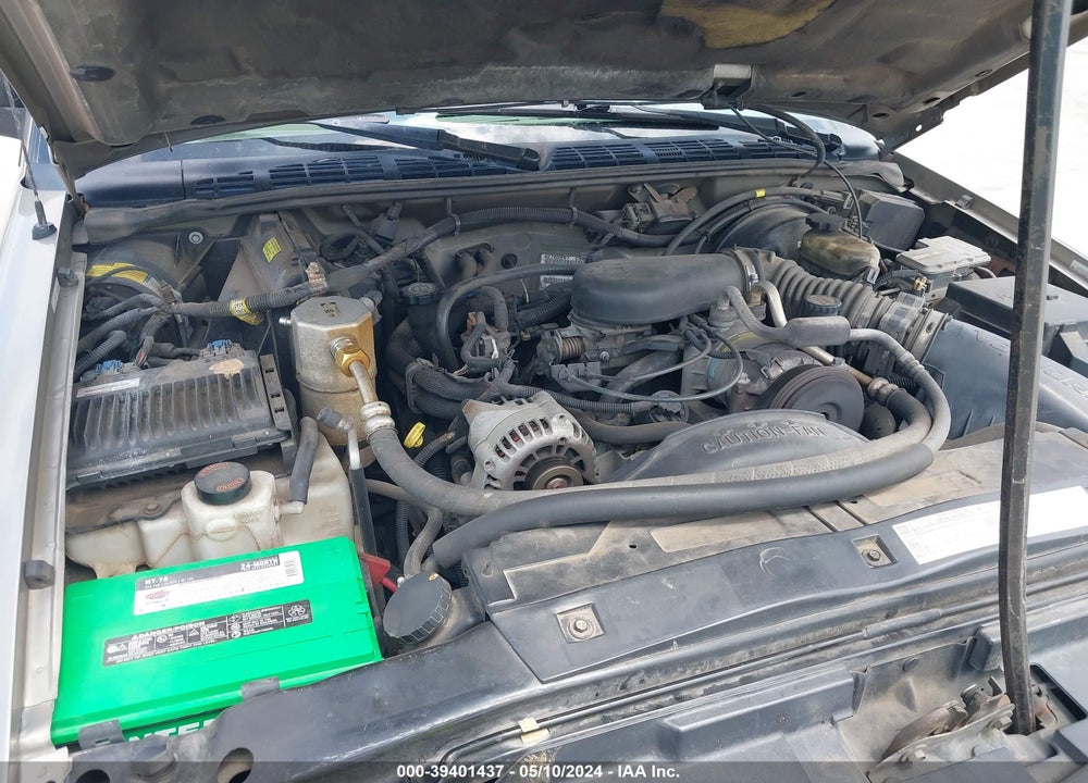 2000 CHEVROLET S-10 LS VIN: 1GCCS19W6Y8296272