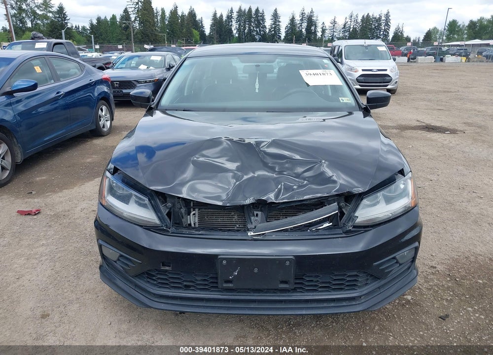 2018 VOLKSWAGEN JETTA 1.4T SE/1.4T WOLFSBURG EDITION VIN: 3VWDB7AJ6JM239740