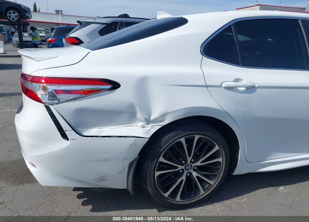 2020 TOYOTA CAMRY SE VIN: 4T1G11AK8LU335159