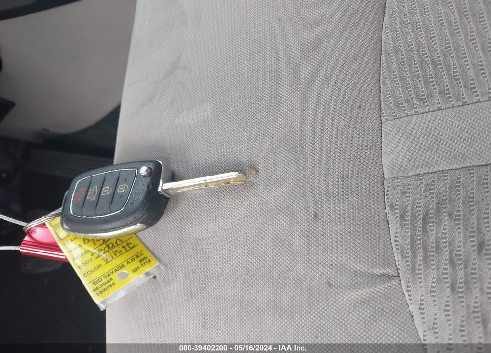 2015 HYUNDAI SONATA SE VIN: 5NPE24AF8FH079780