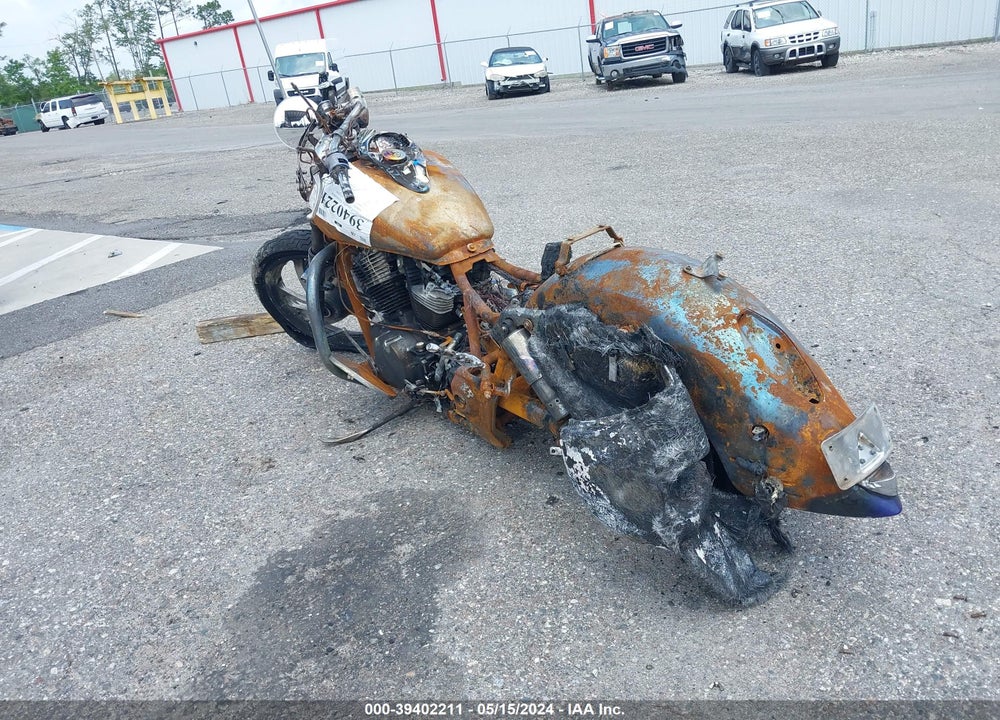 2004 HONDA VTX1300 C VIN: 1HFSC55054A003942