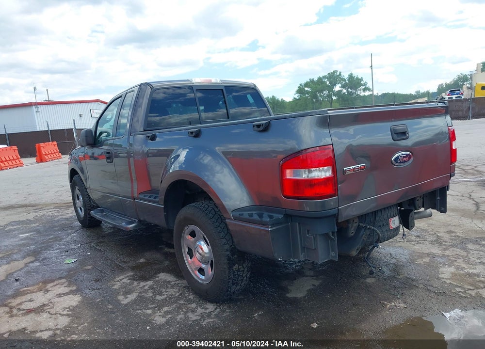 2005 FORD F-150 STX/XLT VIN: 1FTRF02W45KC33852