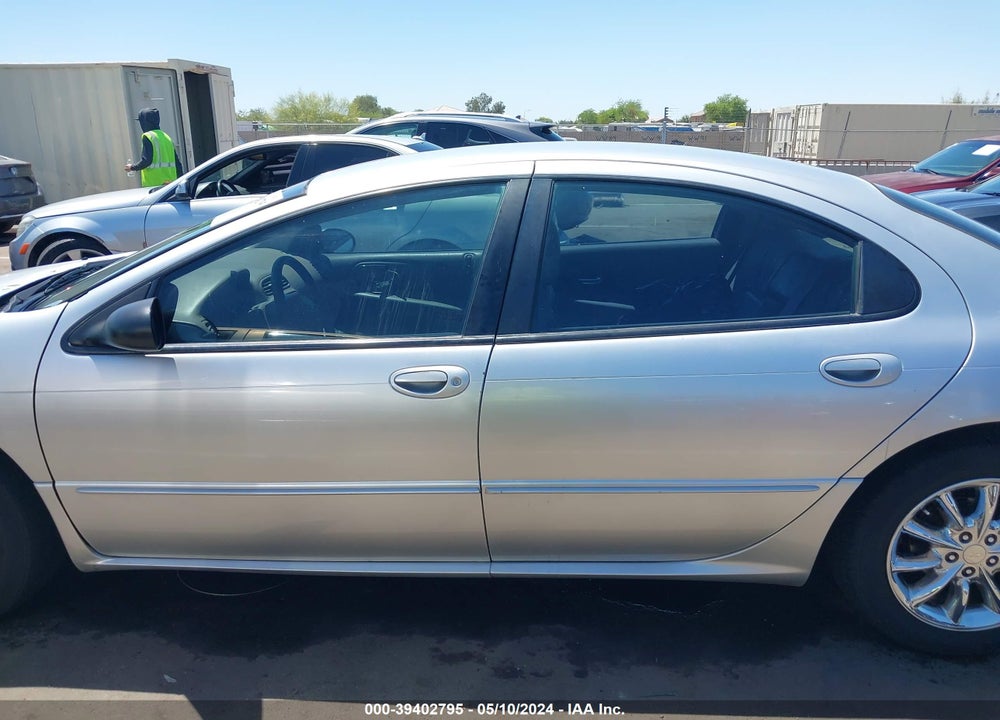 2002 CHRYSLER CONCORDE VIN: 2C3HD36M32H227477