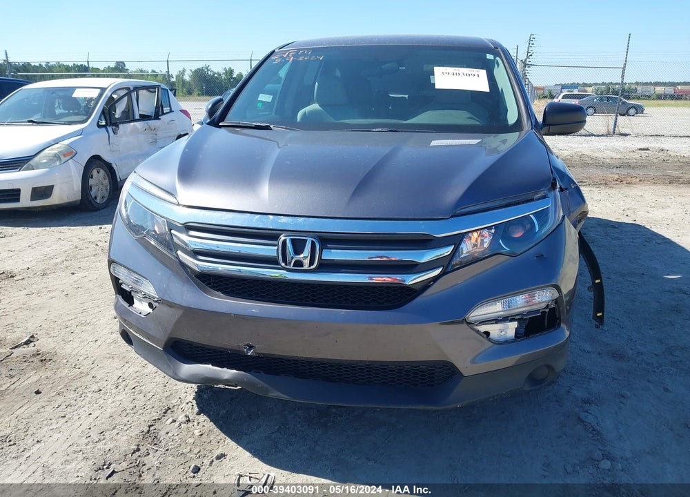 2018 HONDA PILOT LX VIN: 5FNYF6H11JB029639