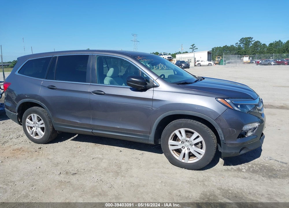 2018 HONDA PILOT LX VIN: 5FNYF6H11JB029639