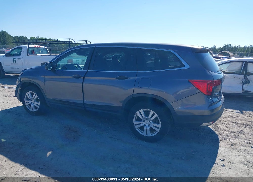 2018 HONDA PILOT LX VIN: 5FNYF6H11JB029639