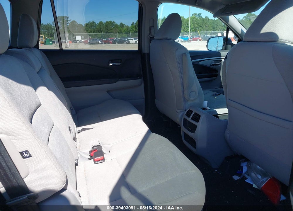 2018 HONDA PILOT LX VIN: 5FNYF6H11JB029639