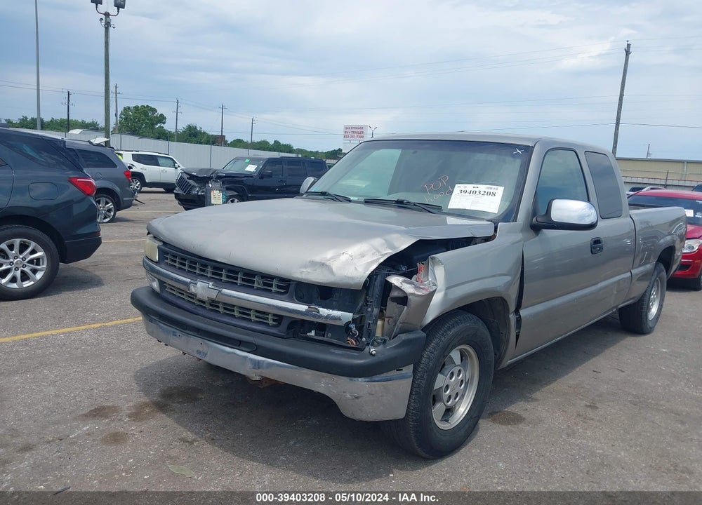 2000 CHEVROLET SILVERADO 1500 LS VIN: 2GCEC19V9Y1344752