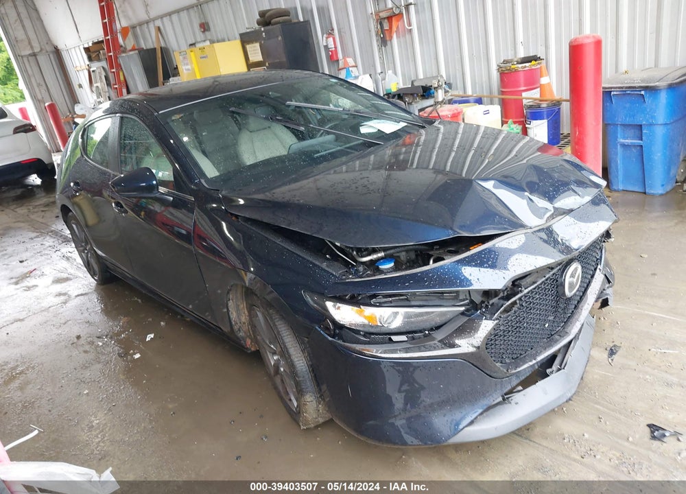 2021 MAZDA 3 PREFERRED VIN: JM1BPALL3M1400652