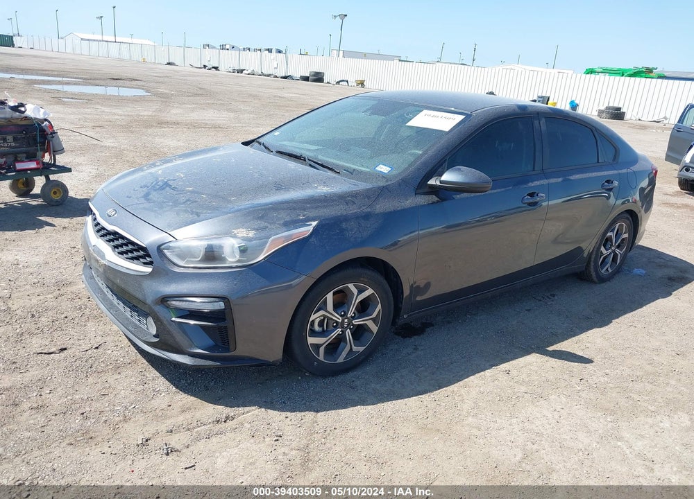 2019 KIA FORTE LXS VIN: 3KPF24AD2KE055945