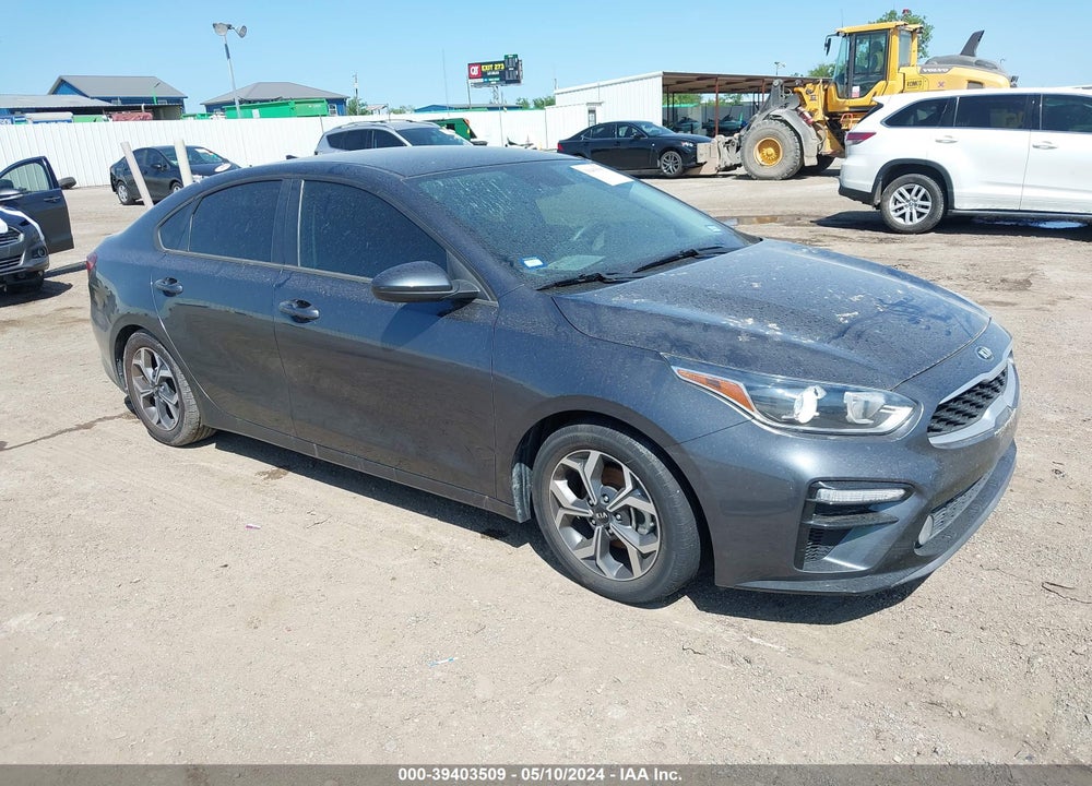 2019 KIA FORTE LXS VIN: 3KPF24AD2KE055945