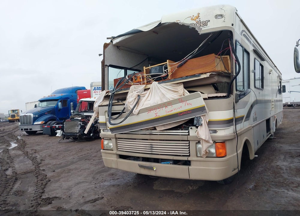 1997 BOUNDER 35'U WB VIN: 3FCMF53GXVJA15911