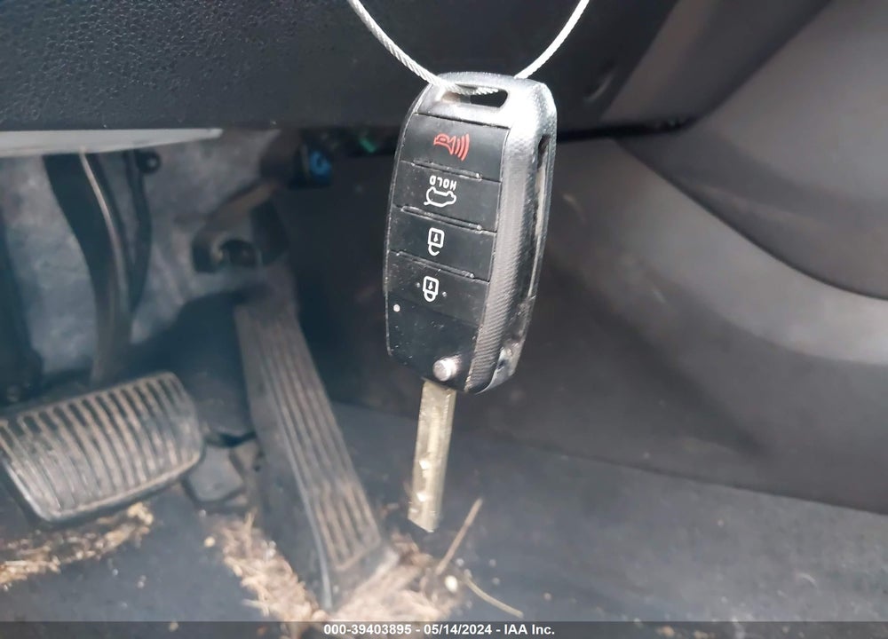 2019 KIA SORENTO 2.4L LX VIN: 5XYPGDA33KG509989