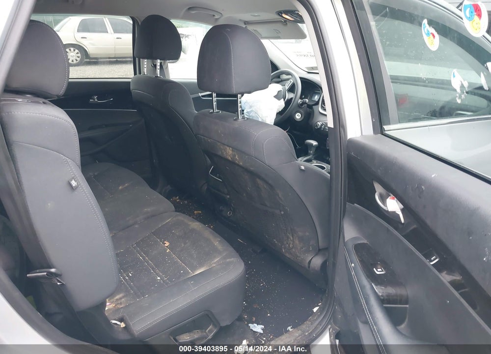 2019 KIA SORENTO 2.4L LX VIN: 5XYPGDA33KG509989